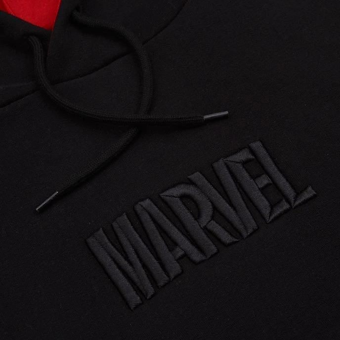 Disney Promo // Disney Store Sweatshirt Marvel à Capuche Pour Adultes 2 Disney Promo // Disney Store Sweatshirt Marvel à Capuche Pour Adultes – Image 2