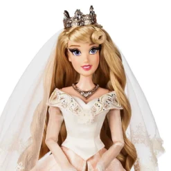 Disney Store France // Disney Store Coffret De Poupées En édition Limitée Aurore Et Prince Philippe -Boutique De Déguisements disney store france disney store coffret de poupees en edition limitee aurore et prince philippe 35